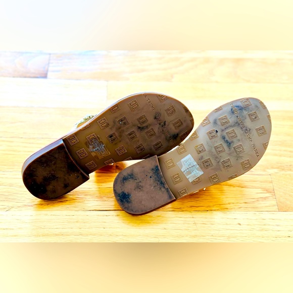 Ivanka Trump white & gold sandals with embellished gemstones size 4M - Picture 7 of 7